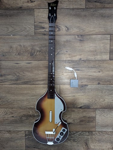 Beatles rock band - band, hofner