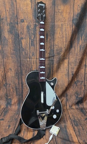 Beatles rock band - wii, bigsby